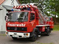 Drehleiter mit Korb (DLK 16/4 SE)